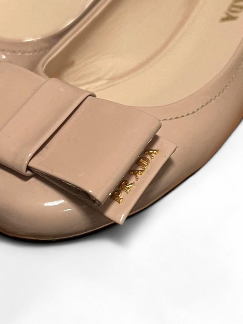 Like NIB Prada Vernice Cipria Bow Ballet Flats - 1F226E - Picture 5 of 9